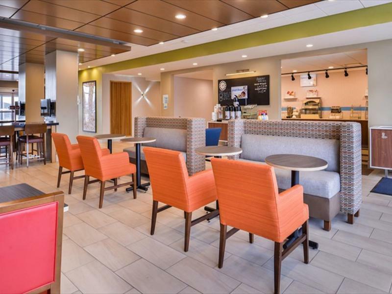 Holiday Inn Express & Suites - Parkersburg East By Ihg Luaran gambar